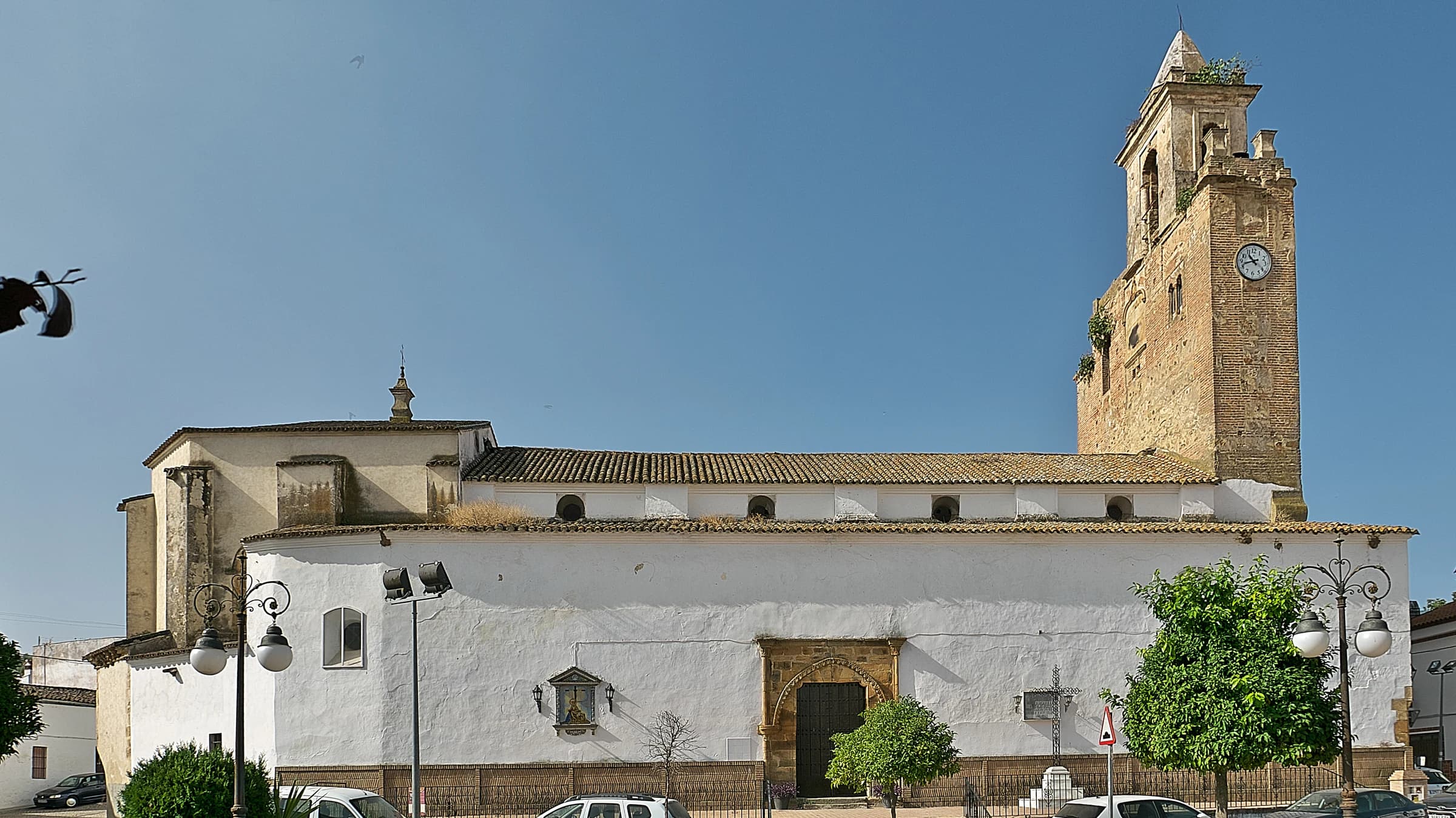 Alanís
