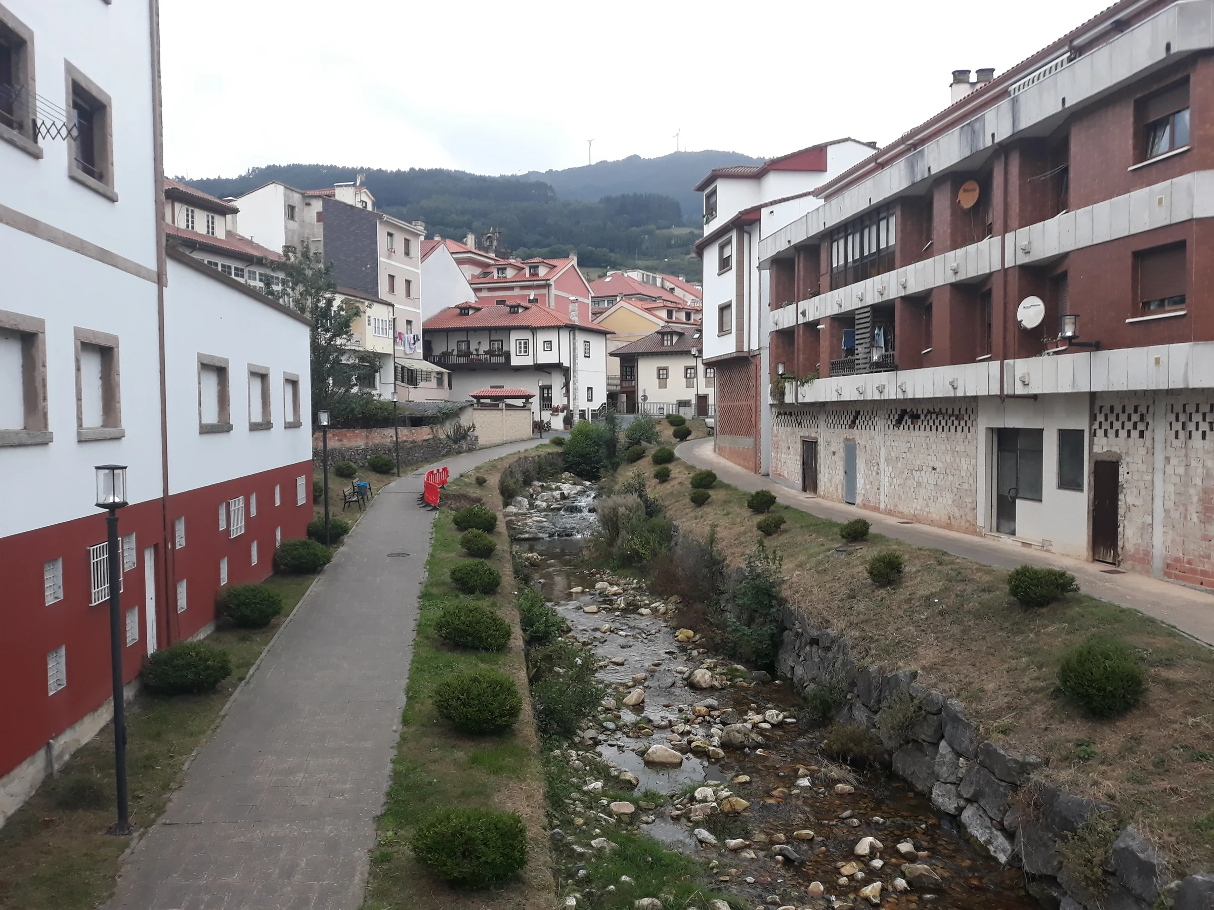 Salas en autocaravana (Asturias)