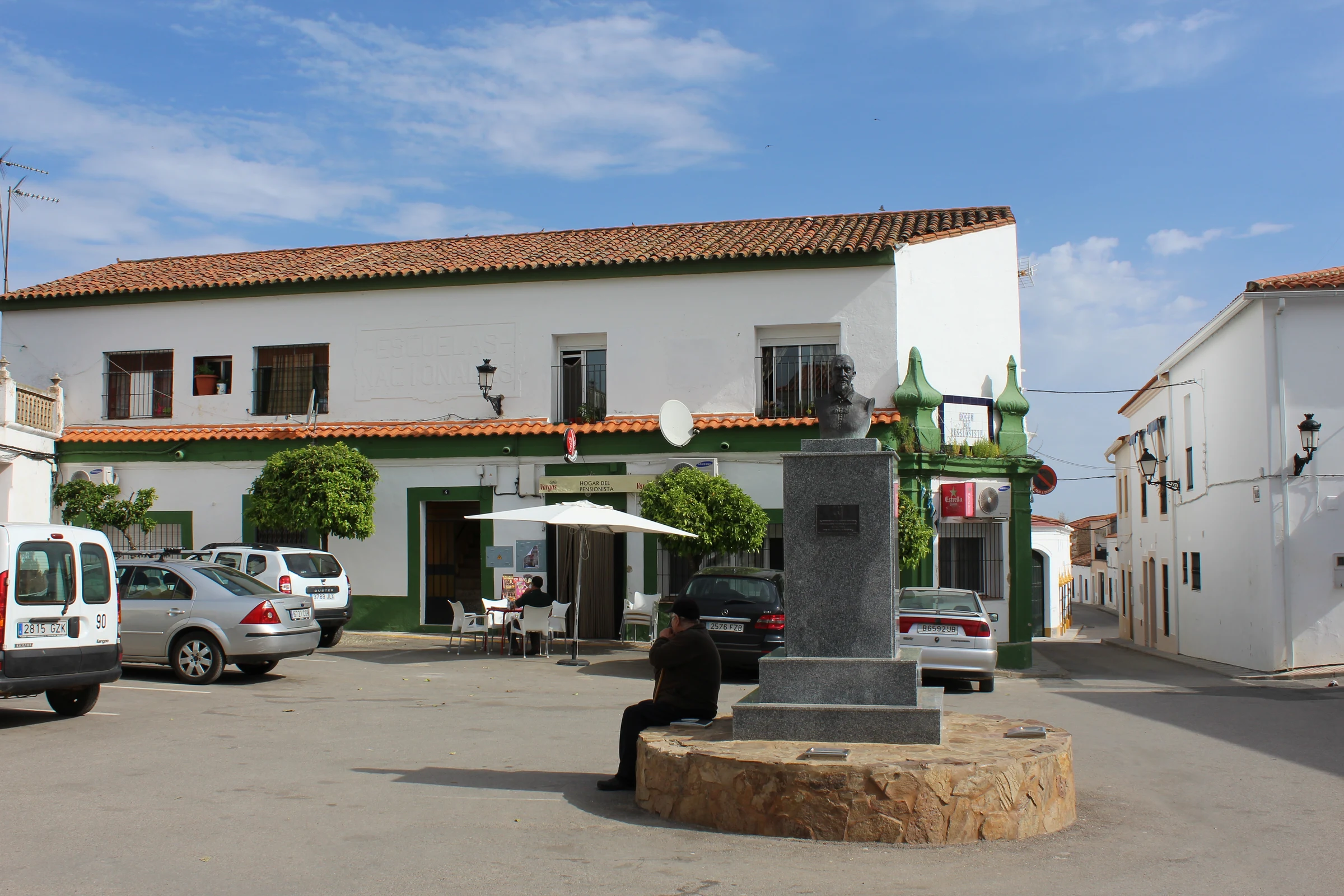 Torre de Miguel Sesmero en autocaravana (Badajoz)